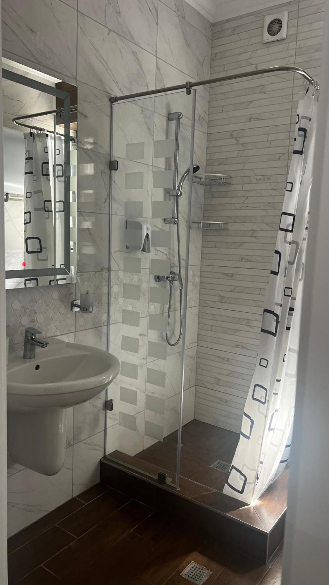Aparthotel Карпати Кайзервальд Апарт Exteriér fotografie